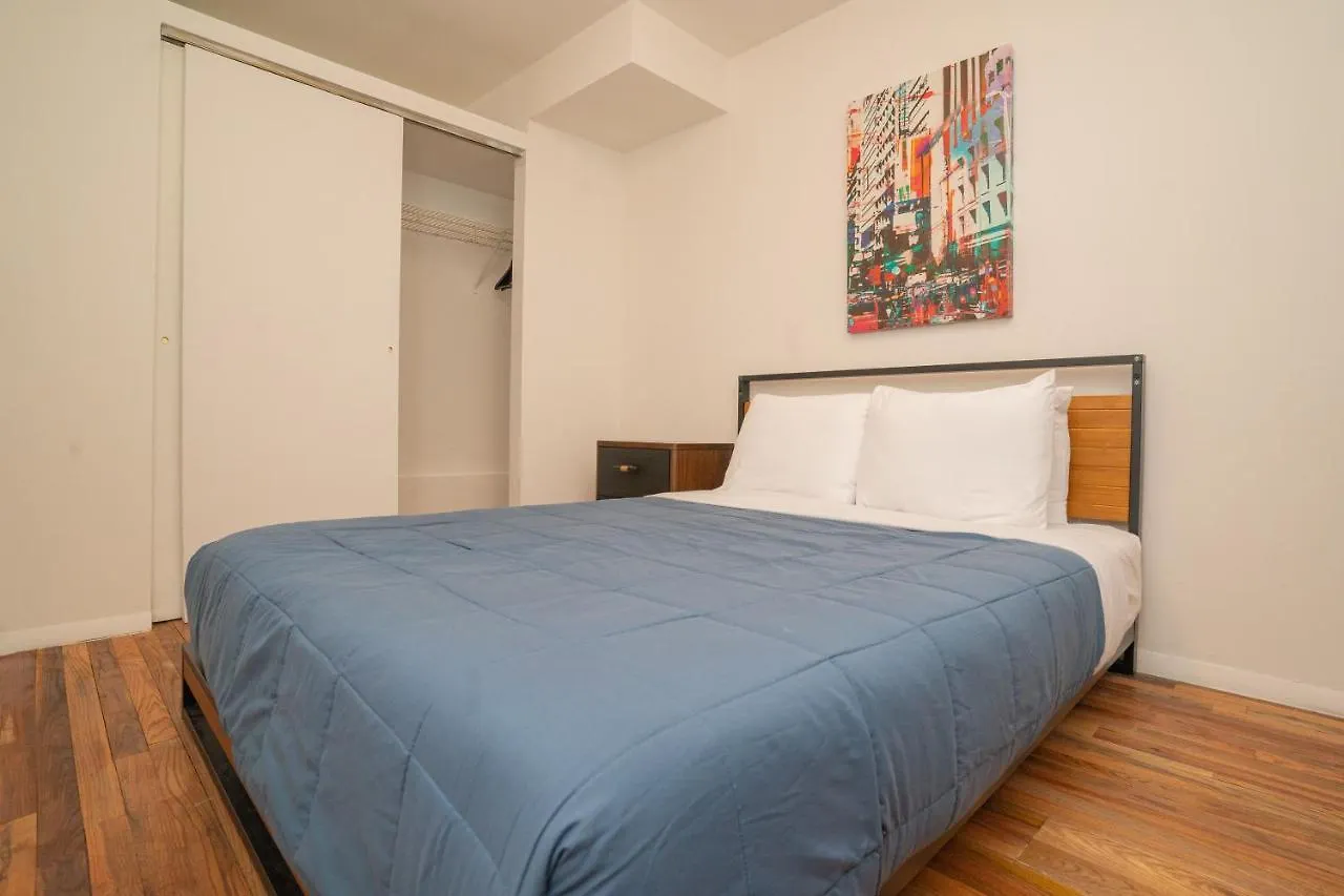 Hells Kitchen Apartments 30 Day Stays نيو يورك
