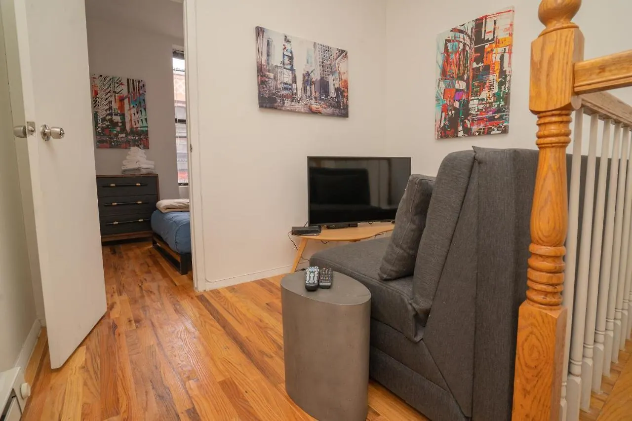 Hells Kitchen Apartments 30 Day Stays نيو يورك
