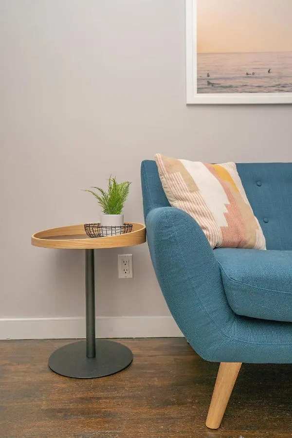 Hells Kitchen Apartments 30 Day Stays نيو يورك