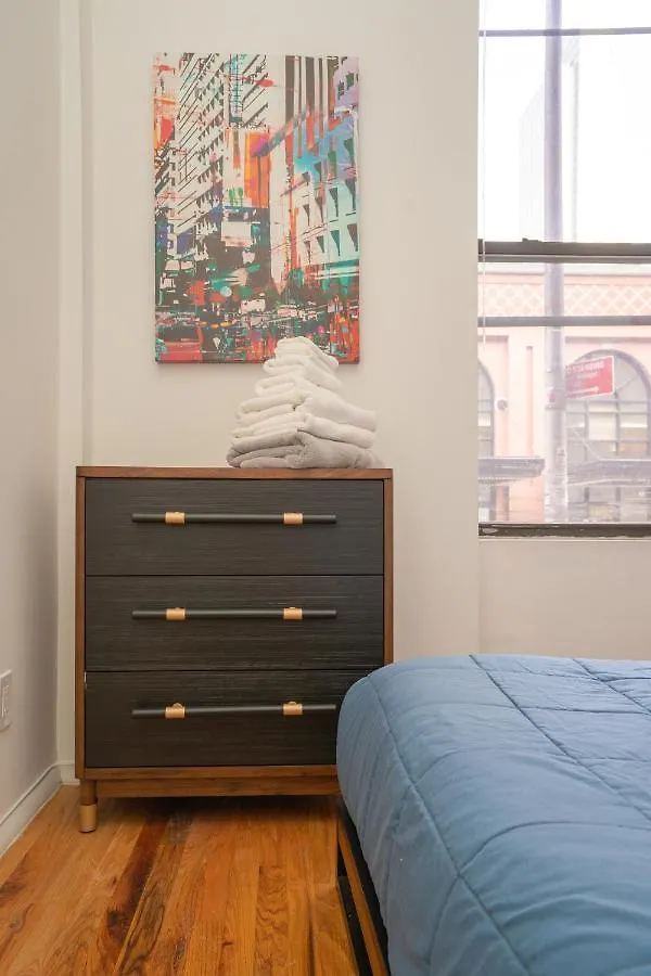 Hells Kitchen Apartments 30 Day Stays نيو يورك