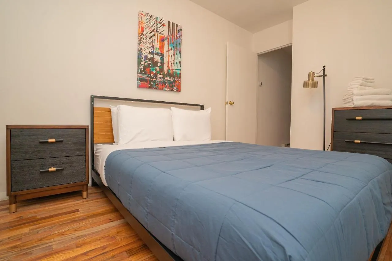 Hells Kitchen Apartments 30 Day Stays نيو يورك 0*,