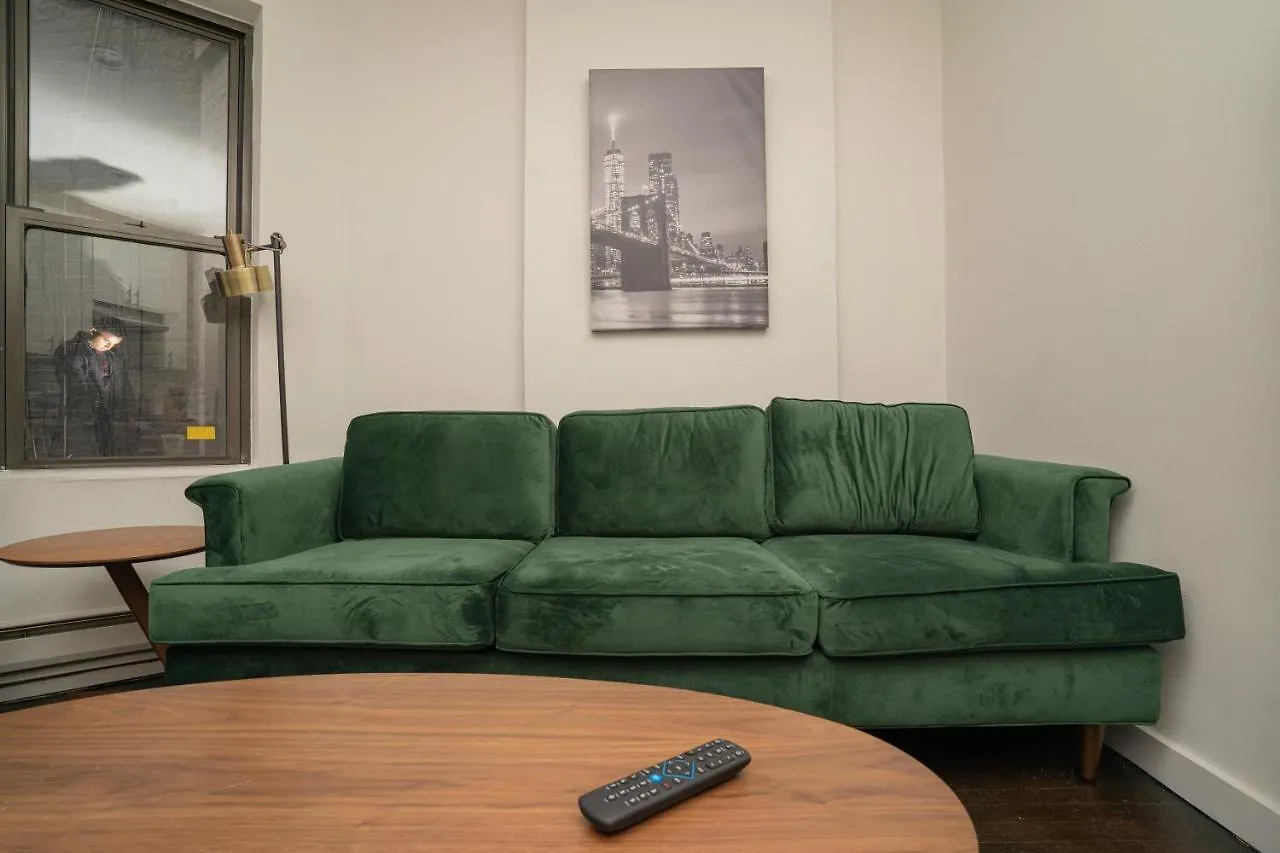 Hells Kitchen Apartments 30 Day Stays نيو يورك