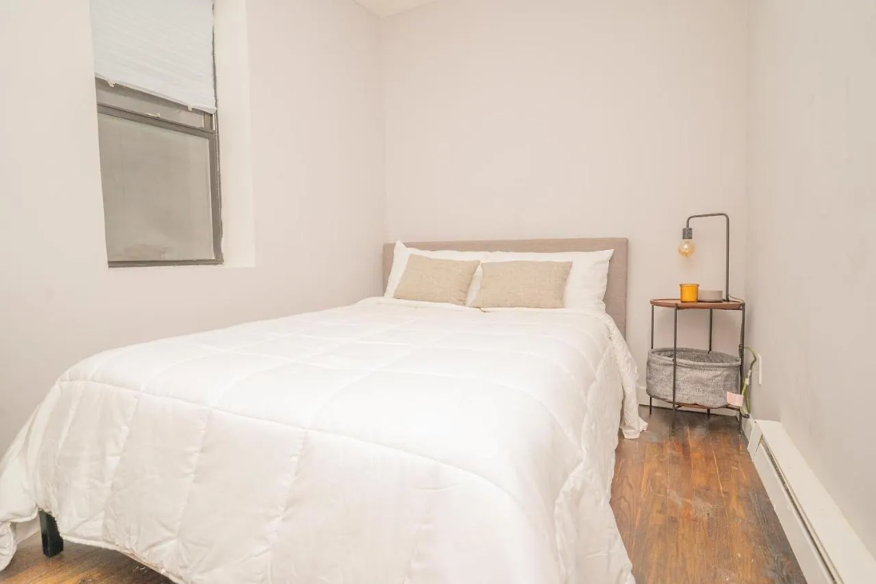 Hells Kitchen Apartments 30 Day Stays نيو يورك