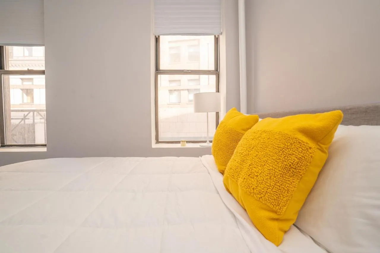 Hells Kitchen Apartments 30 Day Stays نيو يورك الولايات المتحدة الأمريكية