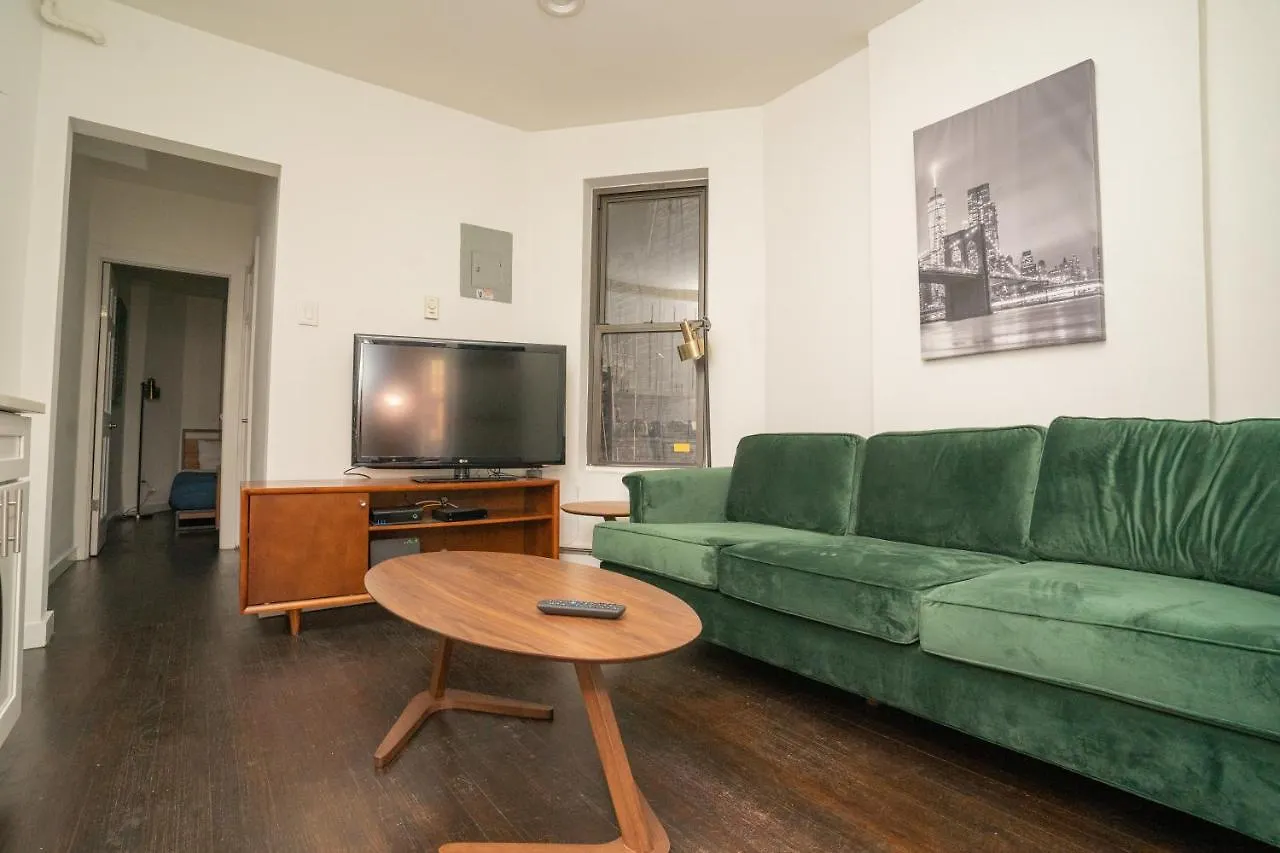 Hells Kitchen Apartments 30 Day Stays نيو يورك